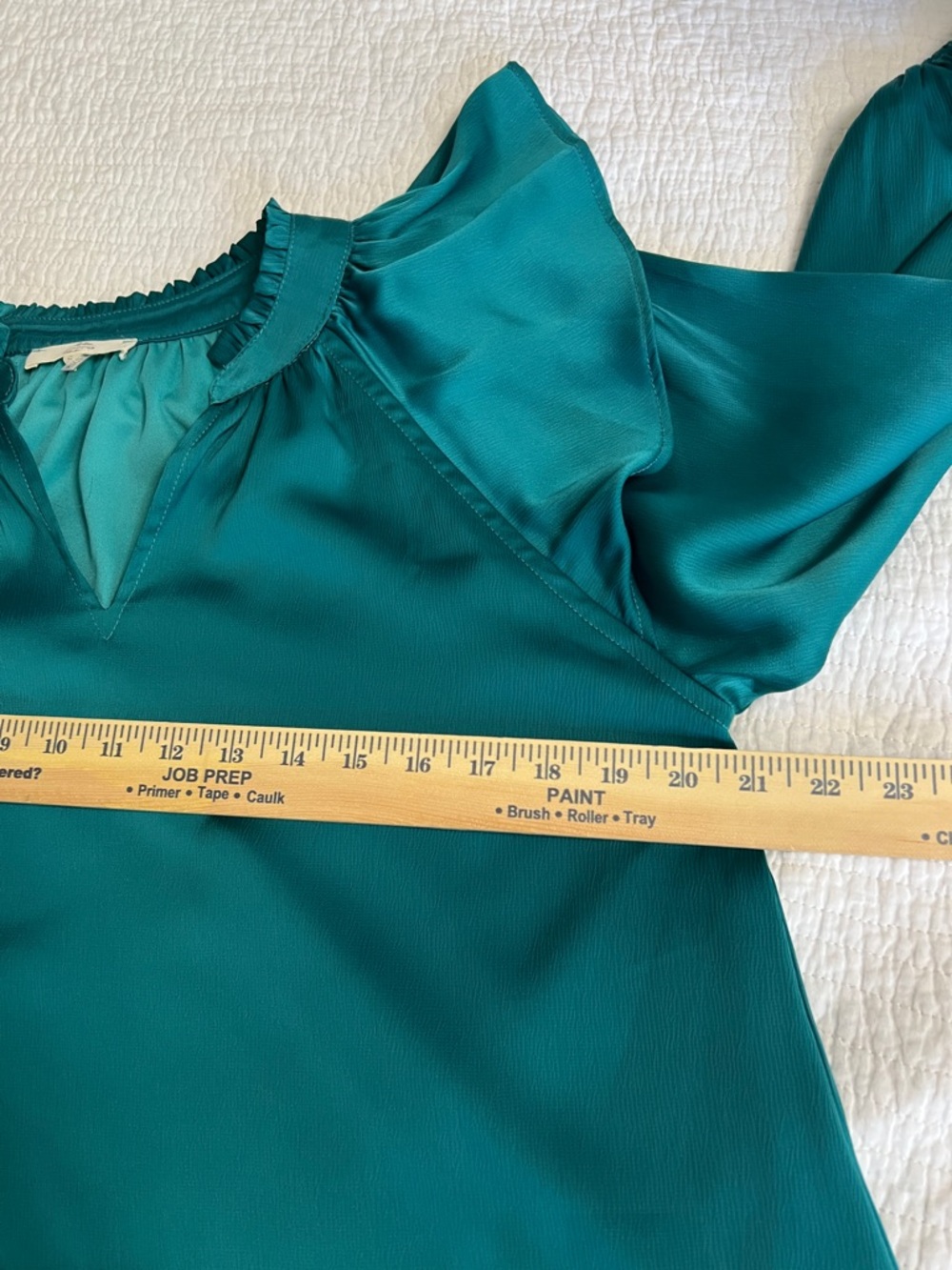 Entro Emerald Green Teal Ruffle-Shoulder Satin Blouse Split V-Neck S” - Picture 6 of 11